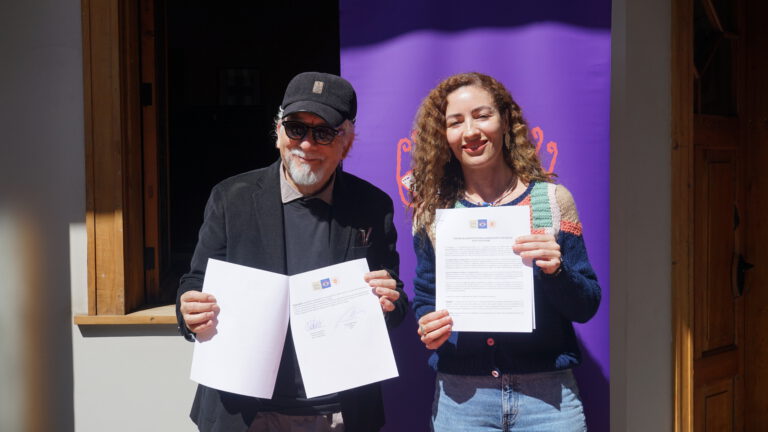 Museo Violeta Parra y Unión Nacional de Artistas celebran la firma de un convenio de colaboración con foco en la descentralización y la perspectiva de género